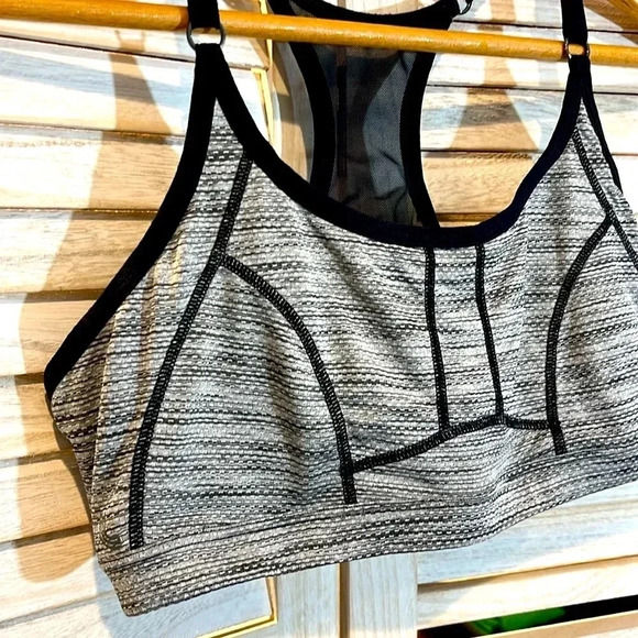 Lole Black and Gray Sports Bra - Picture 2 of 5
